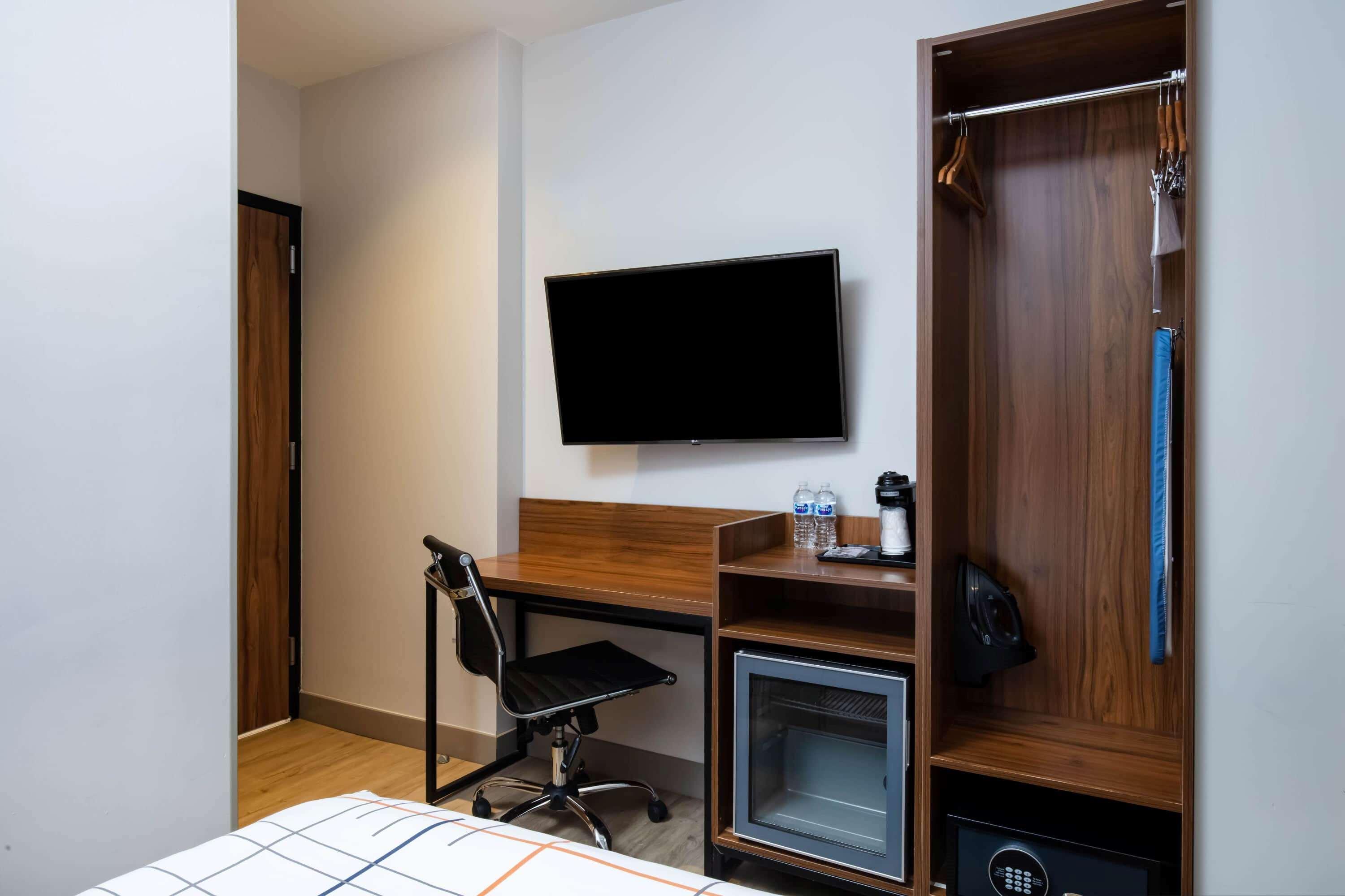 La Quinta By Wyndham Time Square South Hotel New York Bagian luar foto