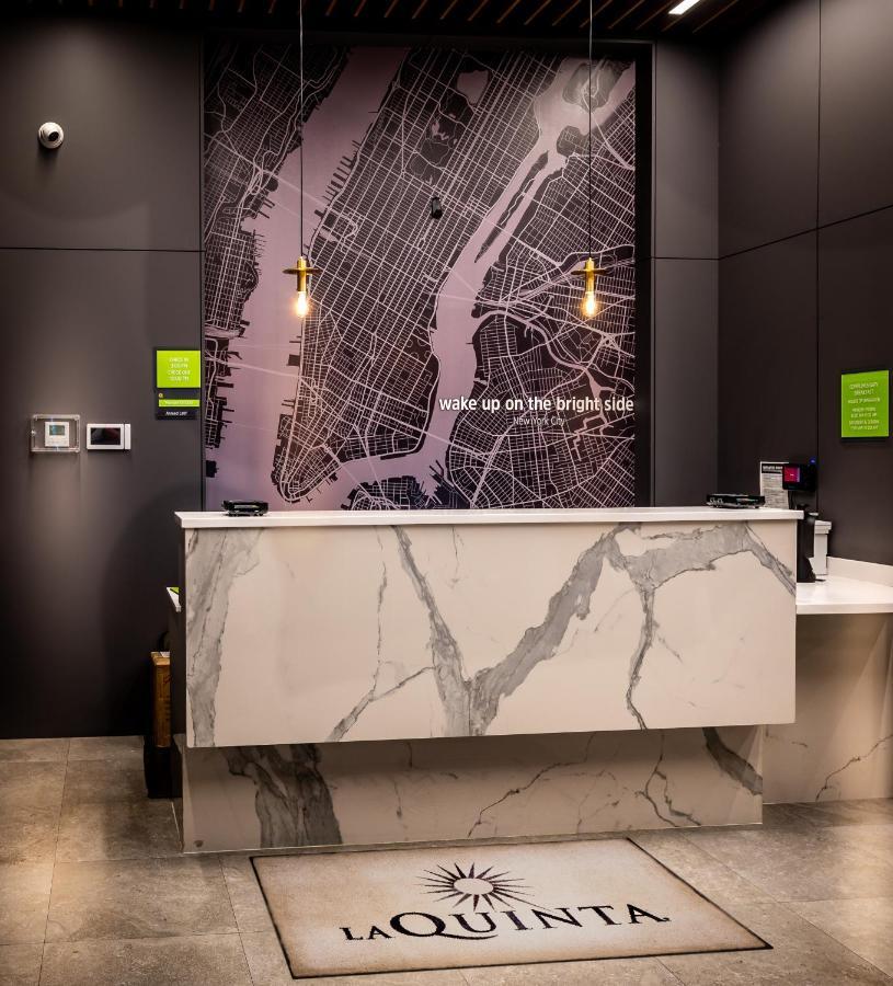 La Quinta By Wyndham Time Square South Hotel New York Bagian luar foto